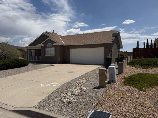 7328 Pechora Drive NE, Rio Rancho, NM 87144