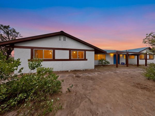 22 Duke Road, Edgewood, NM 87015