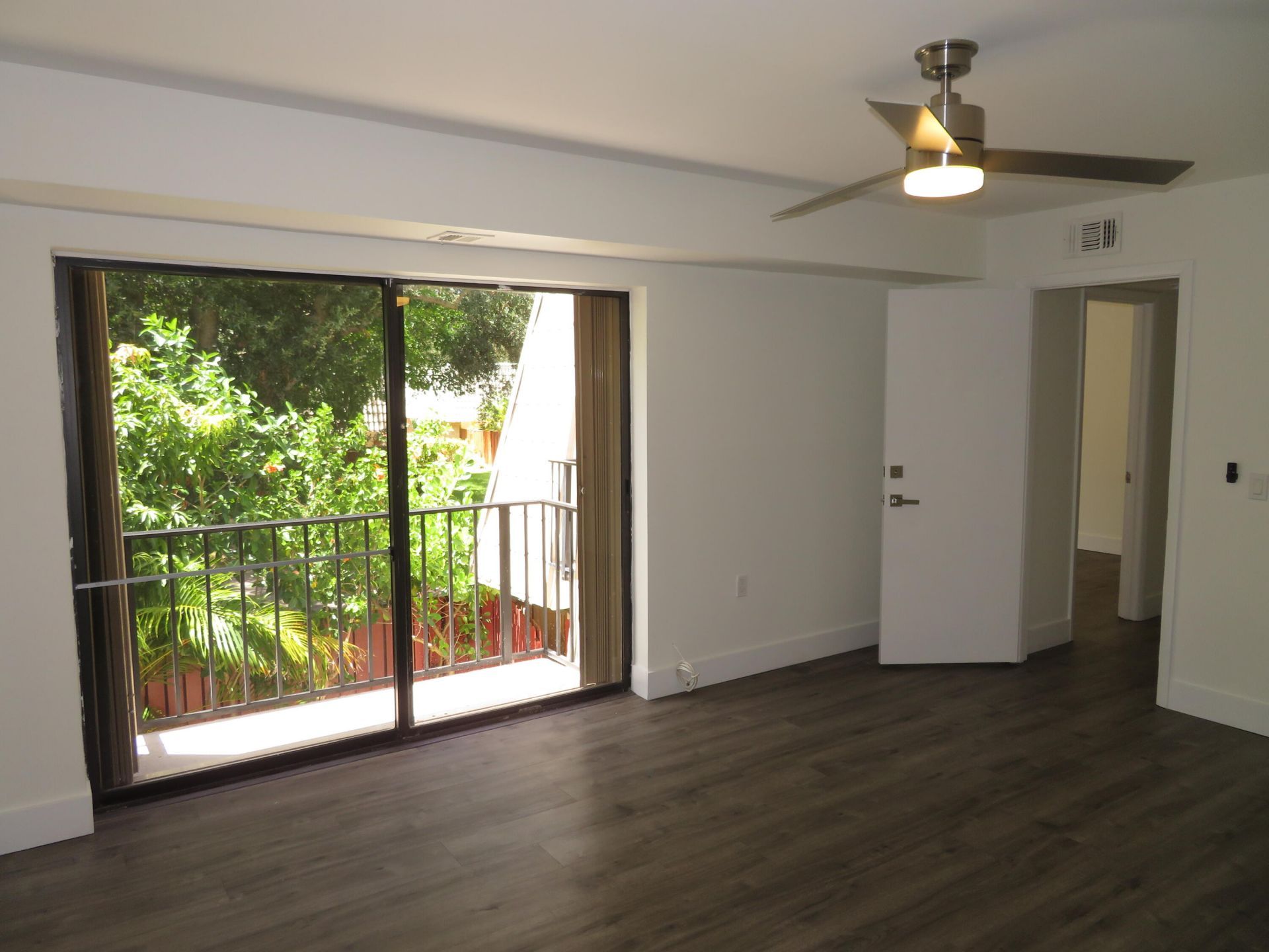 1700 Embassy Drive, Unit 708, West Palm Beach, FL 33401 Photo