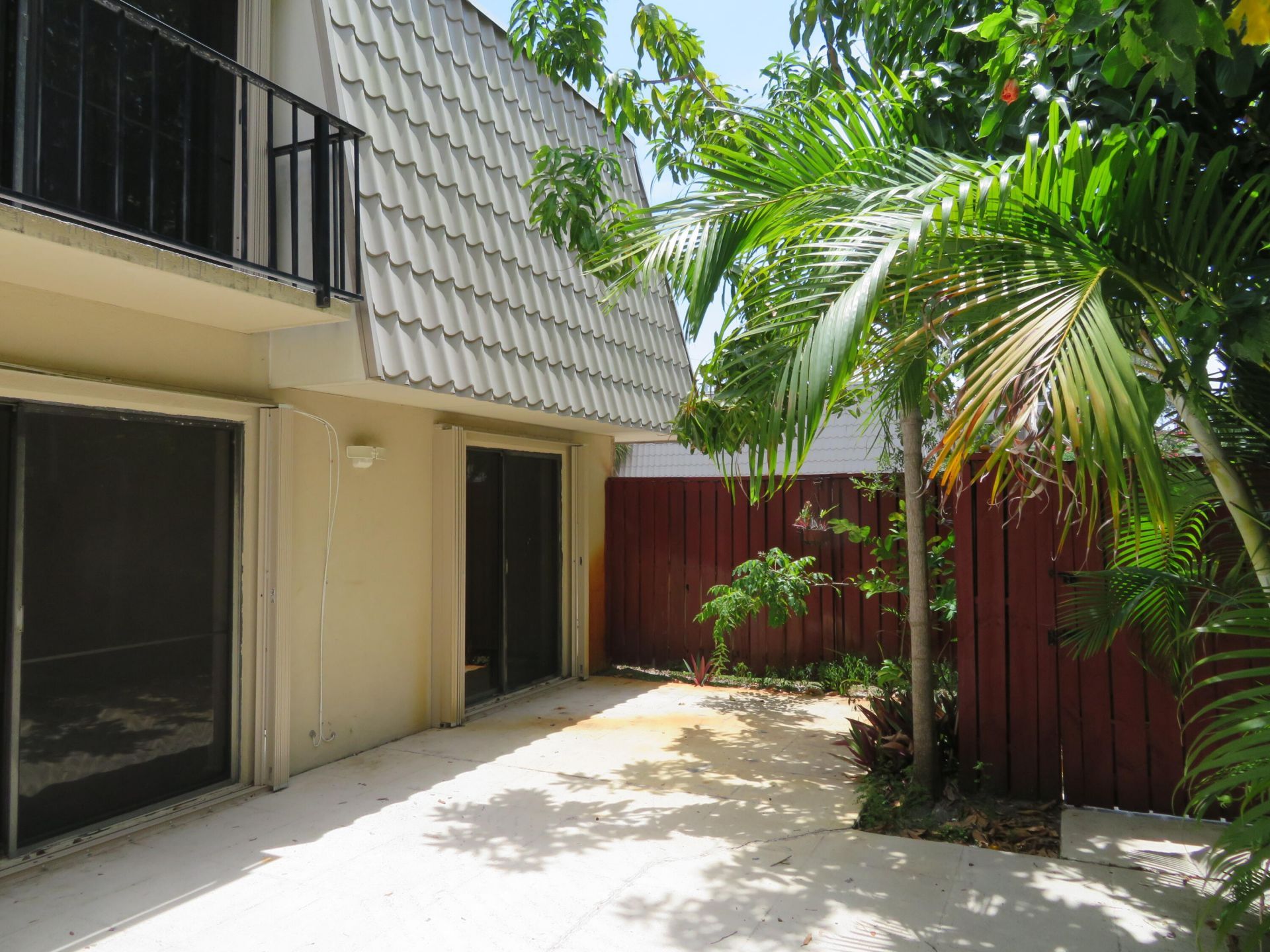 1700 Embassy Drive, Unit 708, West Palm Beach, FL 33401 Photo