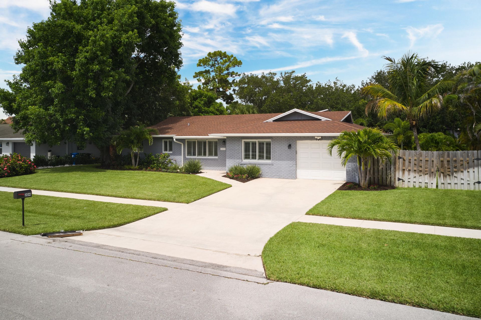 304 Circle W, Jupiter, FL 33458 Photo