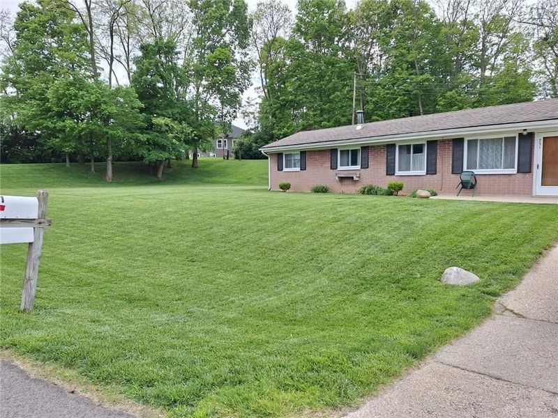 751 Country View Drive, Beavercreek, OH 45430 Photo 2