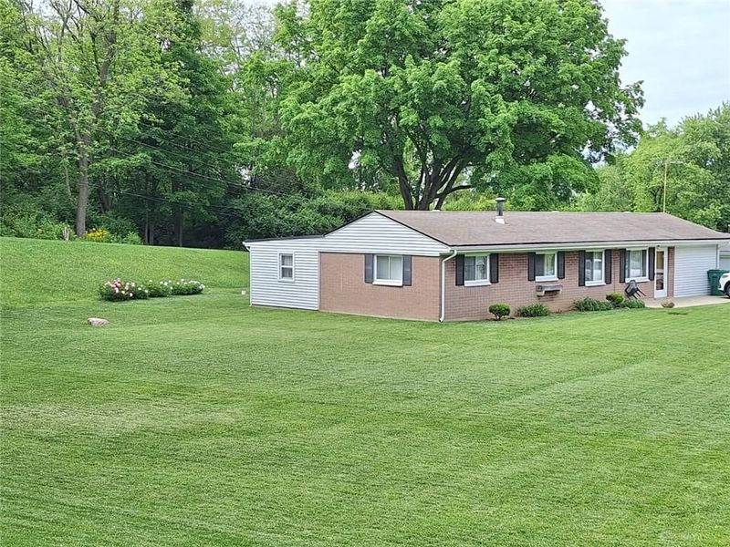 751 Country View Drive, Beavercreek, OH 45430 Photo 4