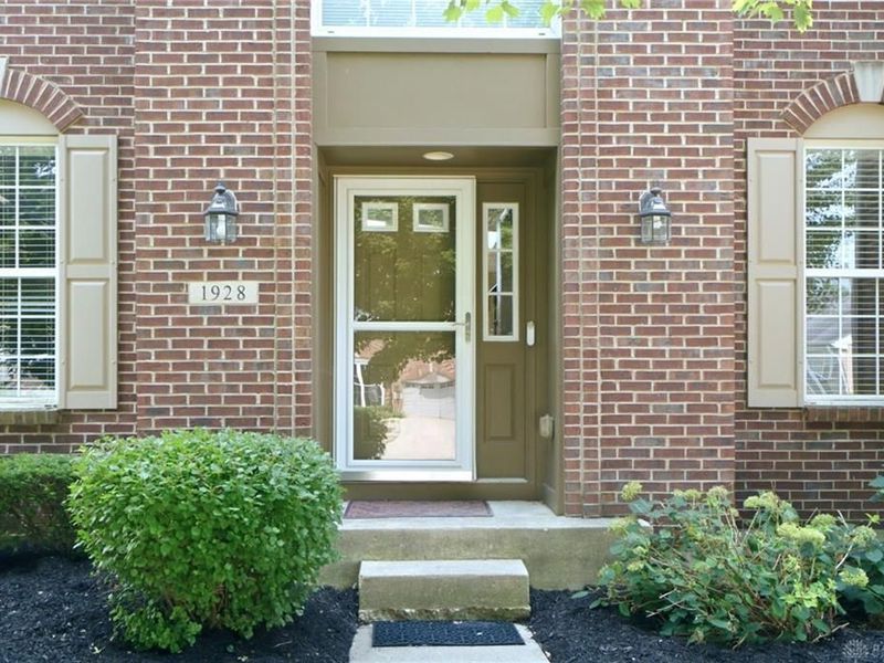 1928 Bellbrook Woods Court, Bellbrook, OH 45305 Photo 2