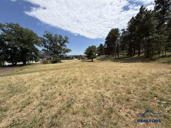 3542 JARVIS CT, Sturgis, SD 57785