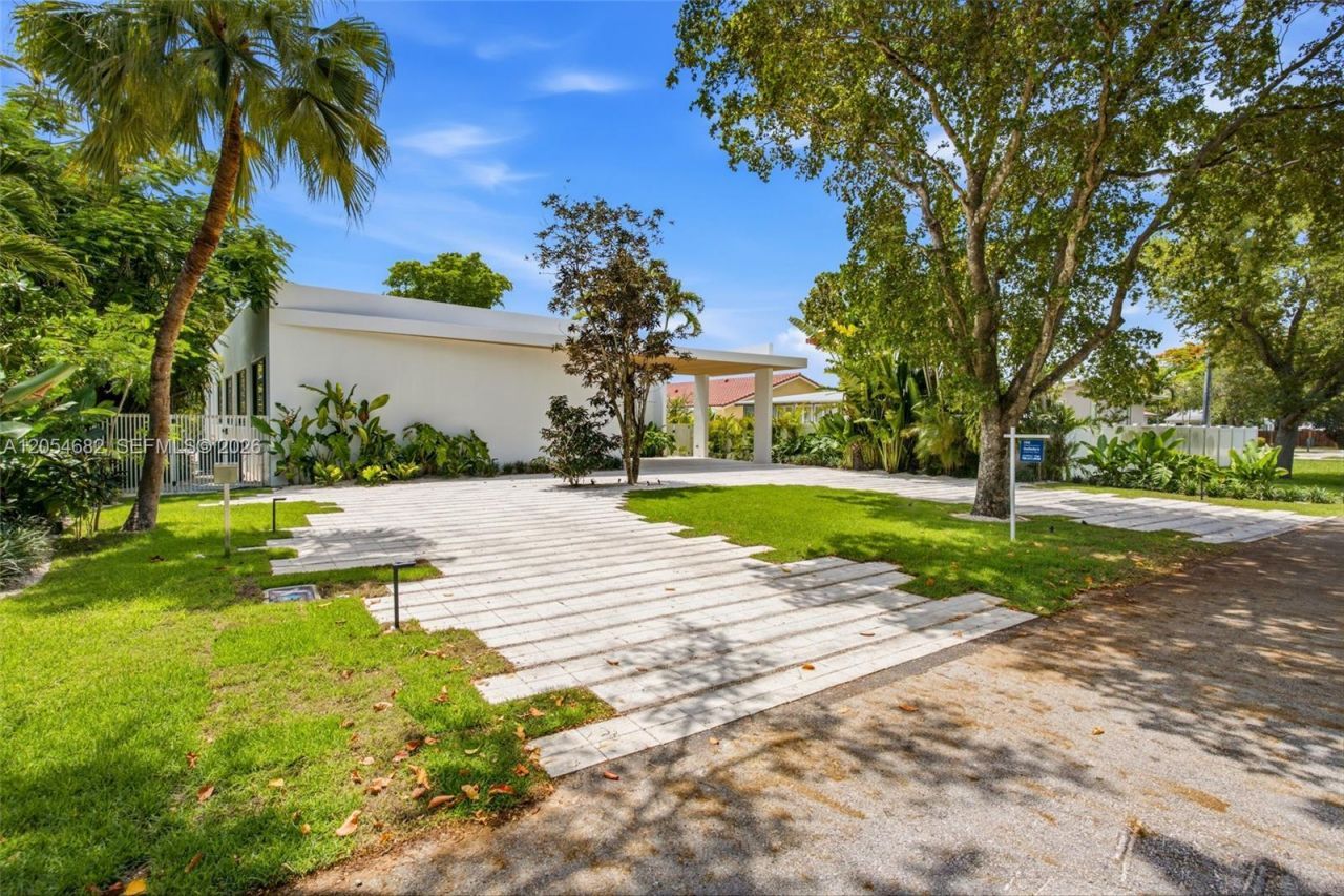 188 Cherokee St , Miami Springs, FL 33166 Photo