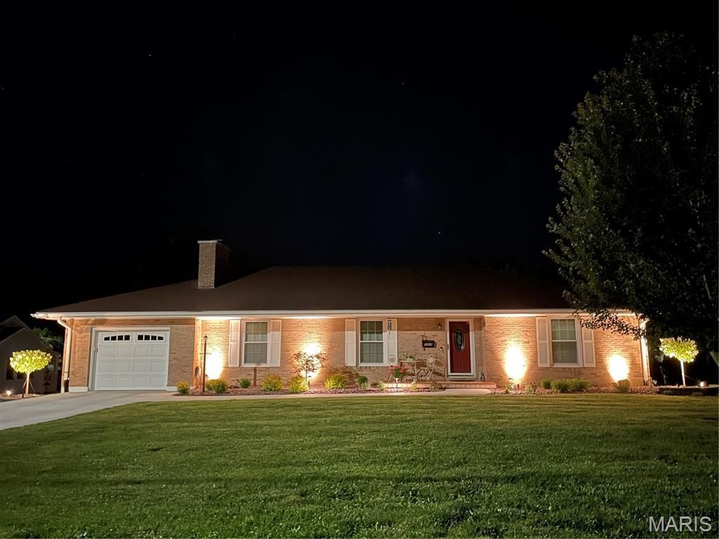1310 Country Club Drive, Hannibal, MO 63401 Main Photo