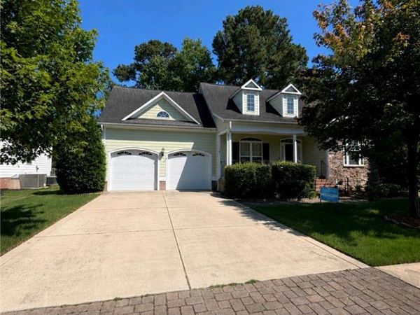 2409 Thorngrove Court , Fayetteville, NC 28303