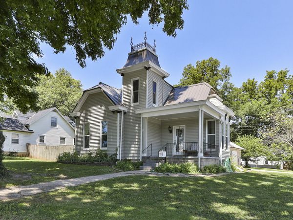 311 E Freeman Street , Bolivar, MO 65613