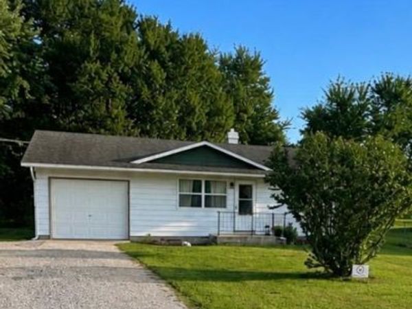 4464 tri county Highway, Mt Orab, OH 45154