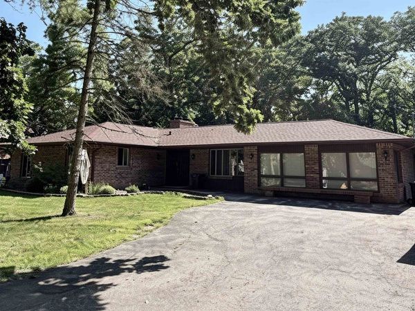 14309 KB Road, CAPRON, IL 61012
