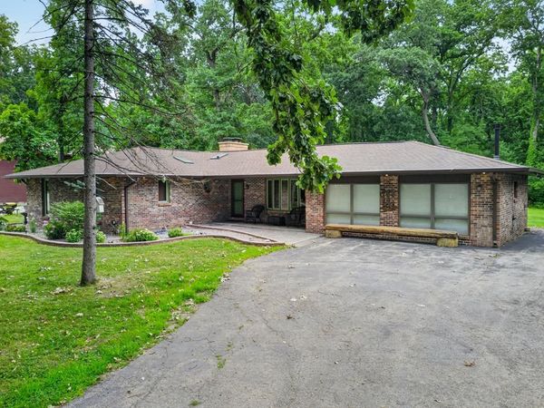 14309 KB Road, CAPRON, IL 61012