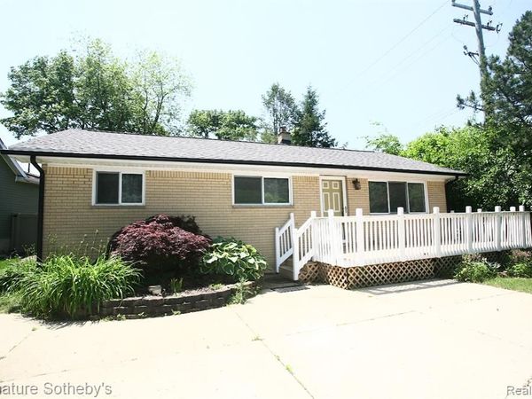 5800 Paramus, Independence Twp, MI 48346