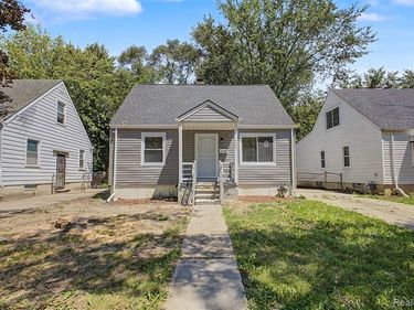 8300 Stout Street , Detroit, MI 48228