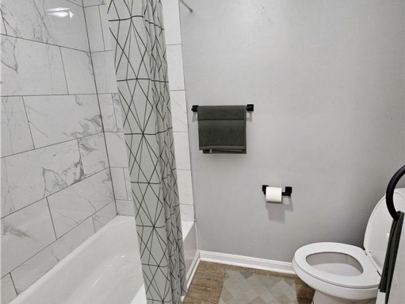 4004 Sackett Avenue, Cleveland, OH 44109 Photo 8
