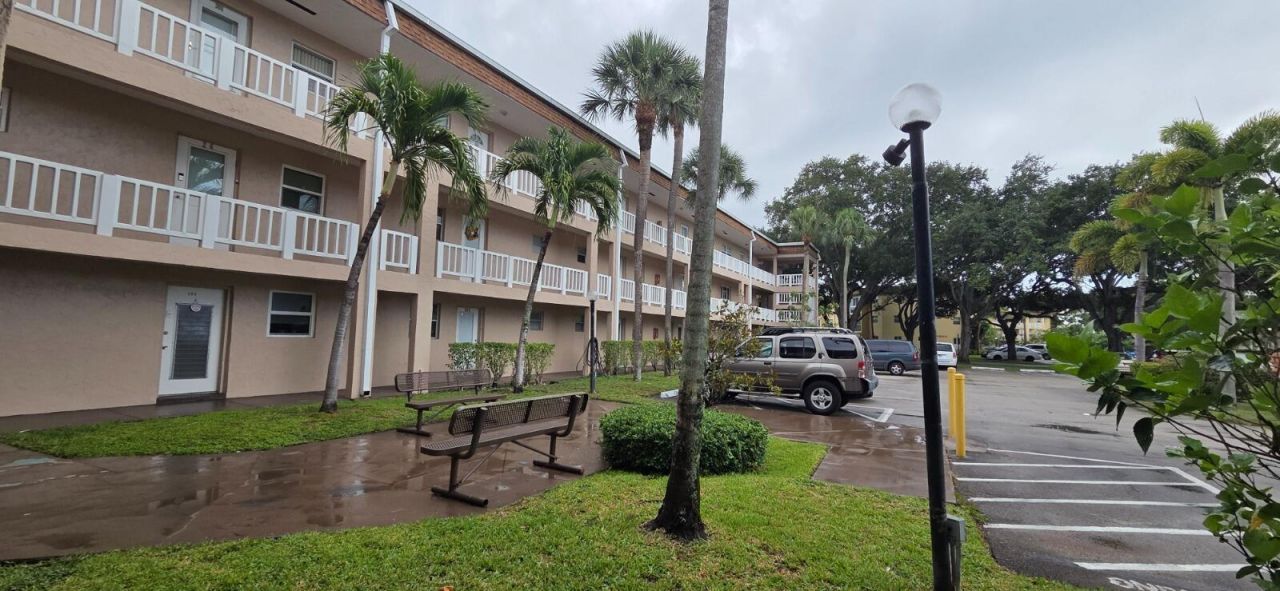 3508 SW Natura Boulevard, Unit 112, Deerfield Beach, FL 33441 Photo