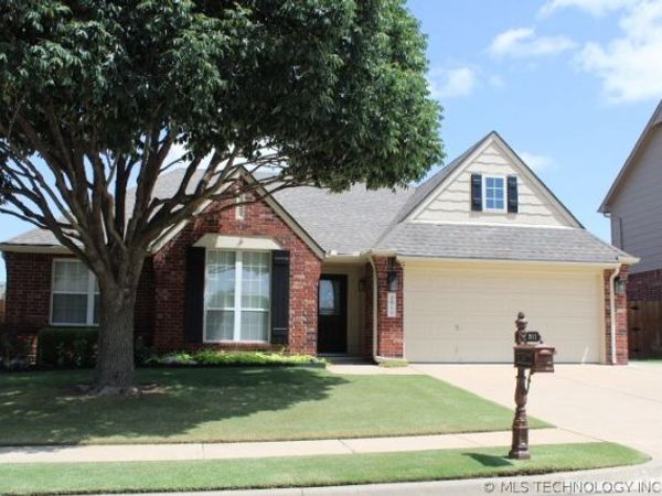 2011 W 120th Street S, Jenks, OK 74037