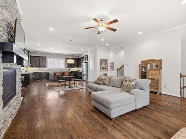917 Dumaine Trace , Atlanta, GA 30328