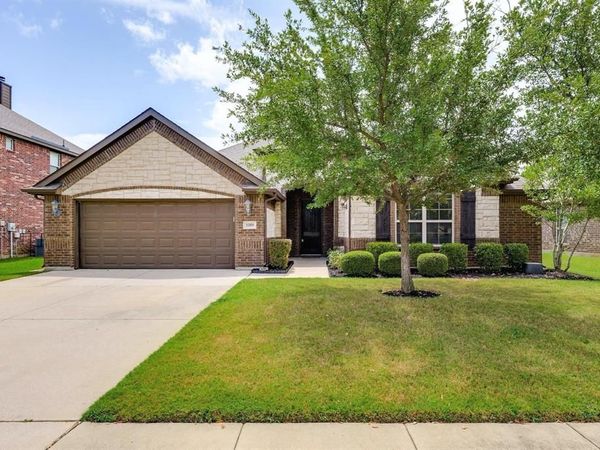 1009 Copperleaf Drive, Mansfield, TX 76063