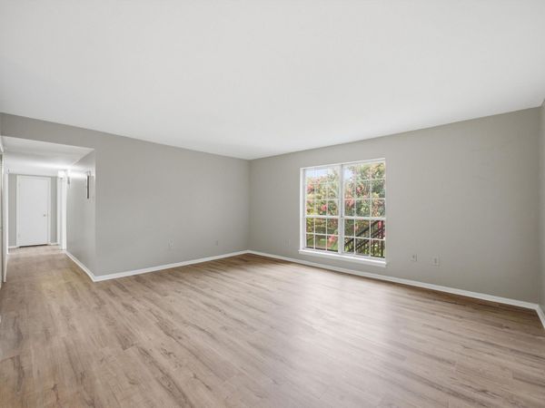 900 Mountain Creek Road, Unit V484, Chattanooga, TN 37405