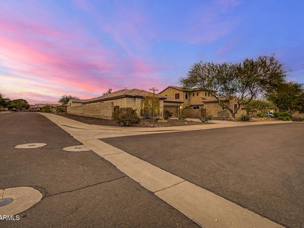 13156 W CHAPAROSA Way, Peoria, AZ 85383
