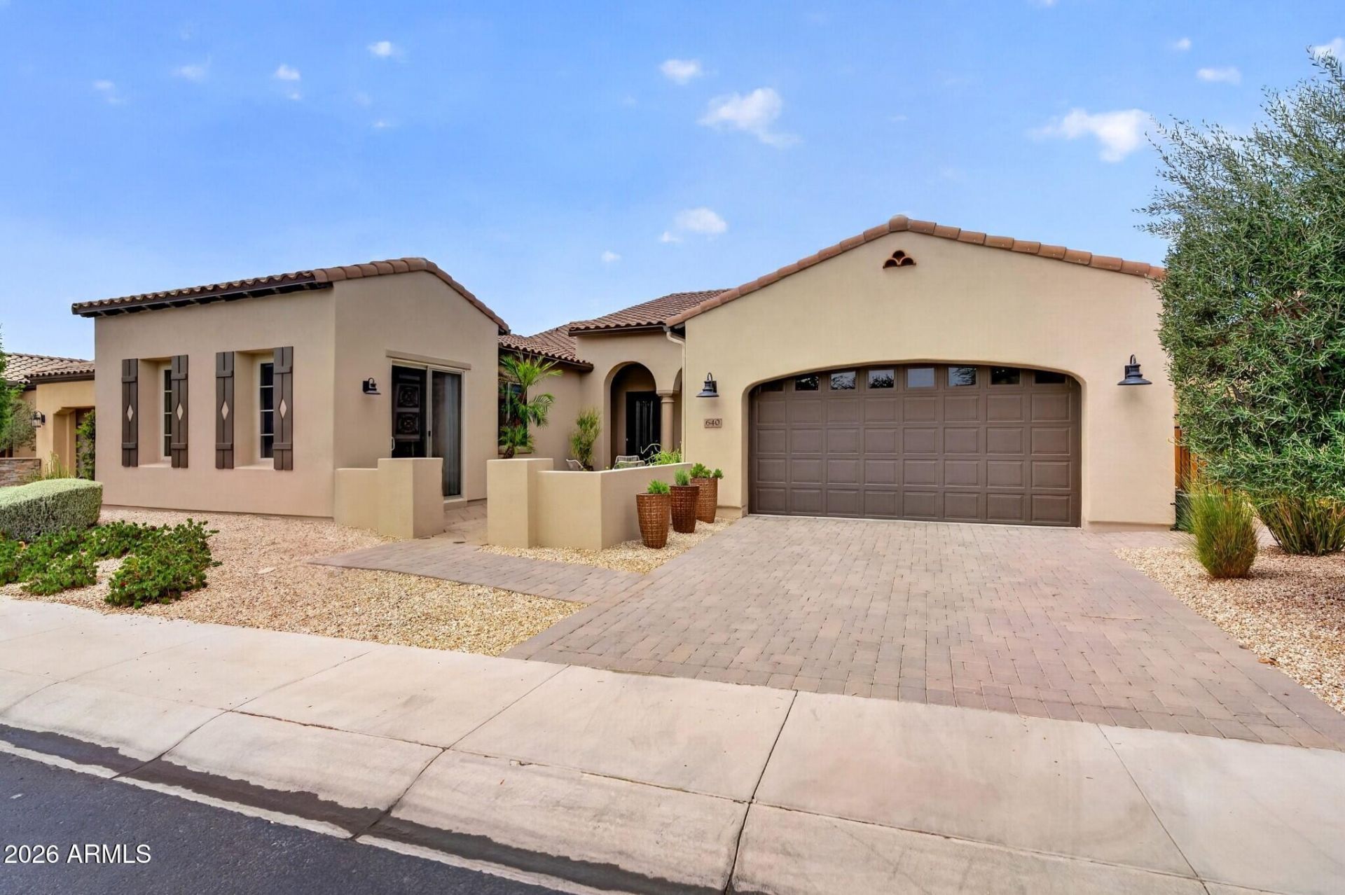 640 E PEACH TREE Street, Queen Creek, AZ 85140