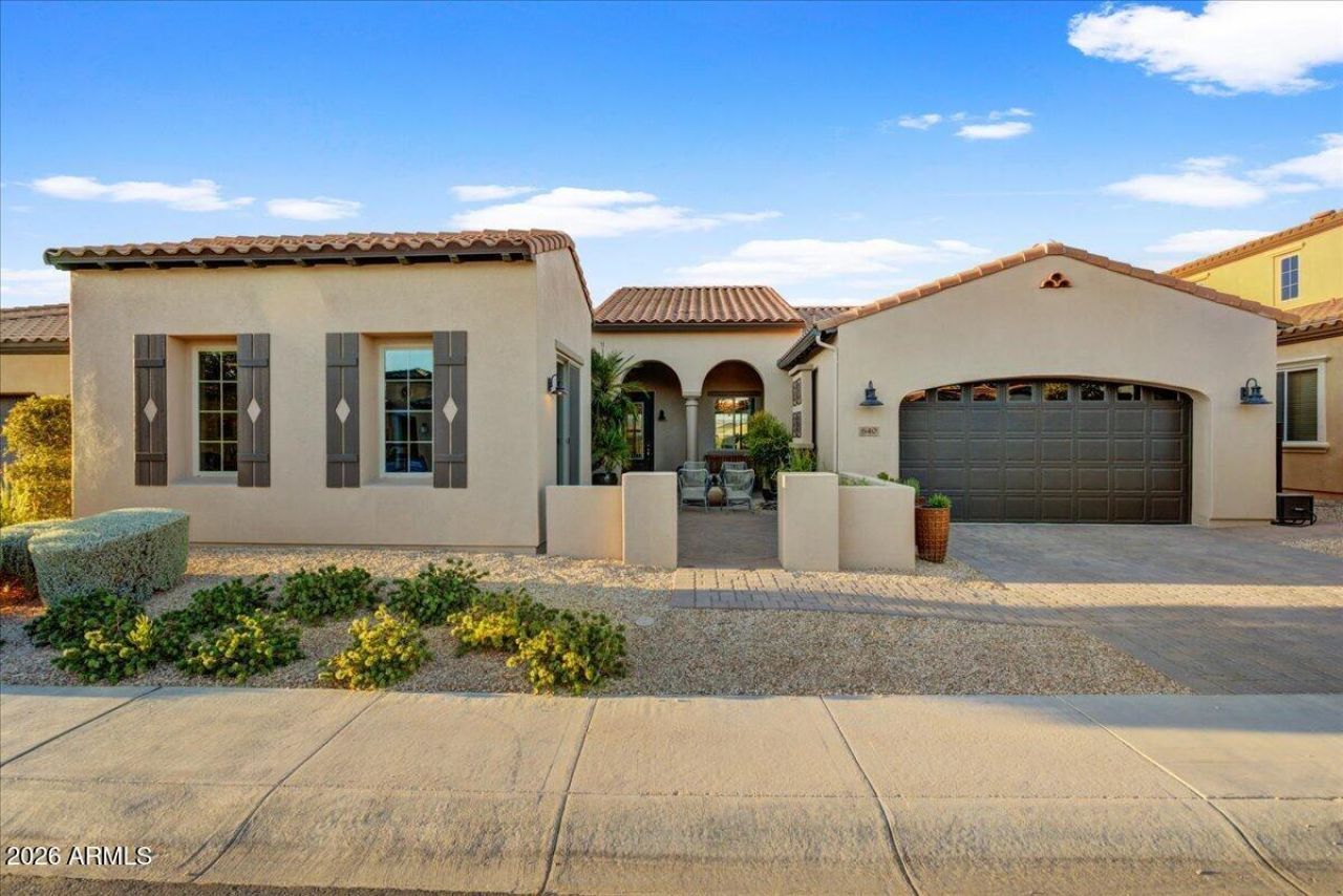 640 E PEACH TREE Street, Queen Creek, AZ 85140