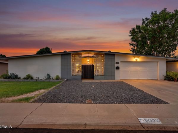 1930 W JOAN DE ARC Avenue, Phoenix, AZ 85029