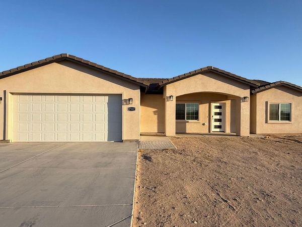 37117 W Raymond Street, Tonopah, AZ 85354