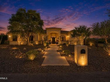 14 W SUMMERSET Drive, Phoenix, AZ 85085