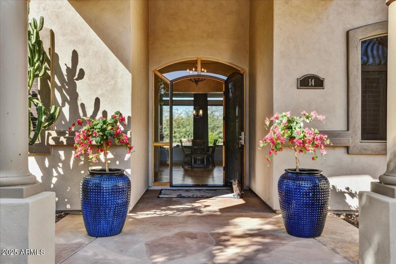 14 W SUMMERSET Drive Phoenix, AZ 85085