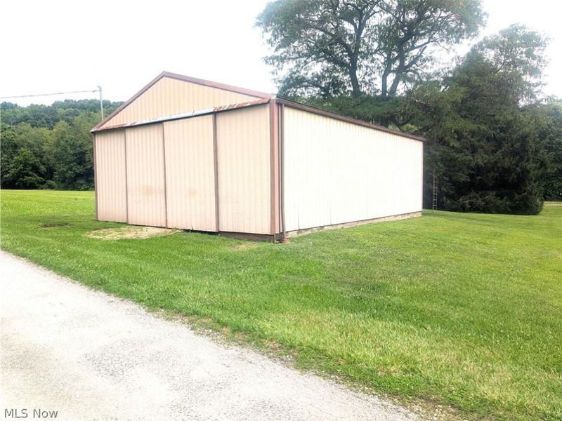 5779 Greer Road SE, Uhrichsville, OH 44683 Photo 4