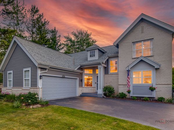 540 Bunker Hill Court , Mundelein, IL 60060