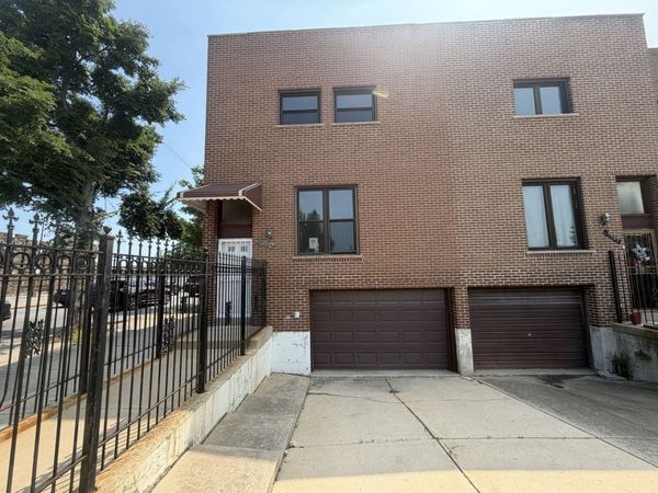 9501 S Racine Avenue , Chicago, IL 60643