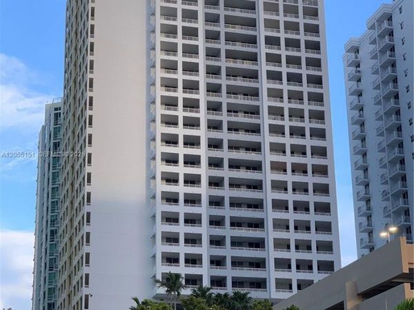 170 SE 14th St , Unit 1402, Miami, FL 33131