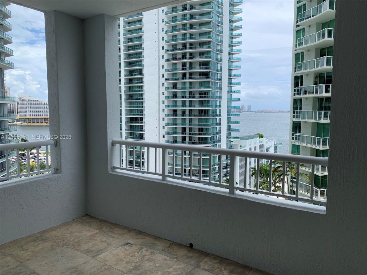 170 SE 14th St, Unit 1402, Miami, FL 33131 Photo