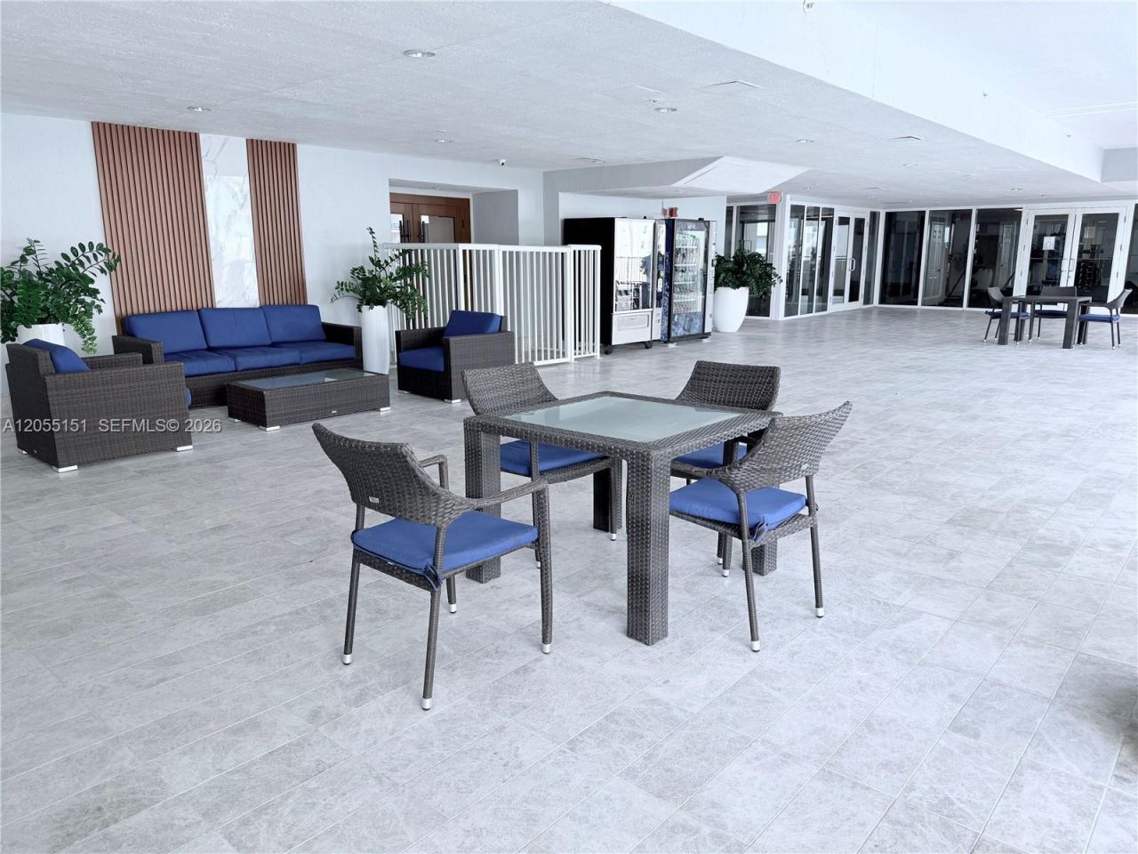 170 SE 14th St, Unit 1402, Miami, FL 33131 Photo