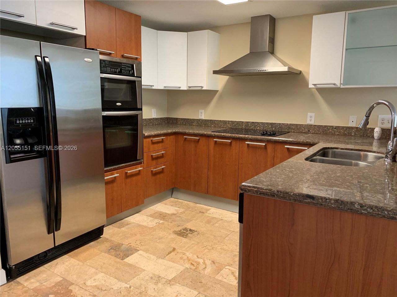 170 SE 14th St, Unit 1402, Miami, FL 33131 Photo