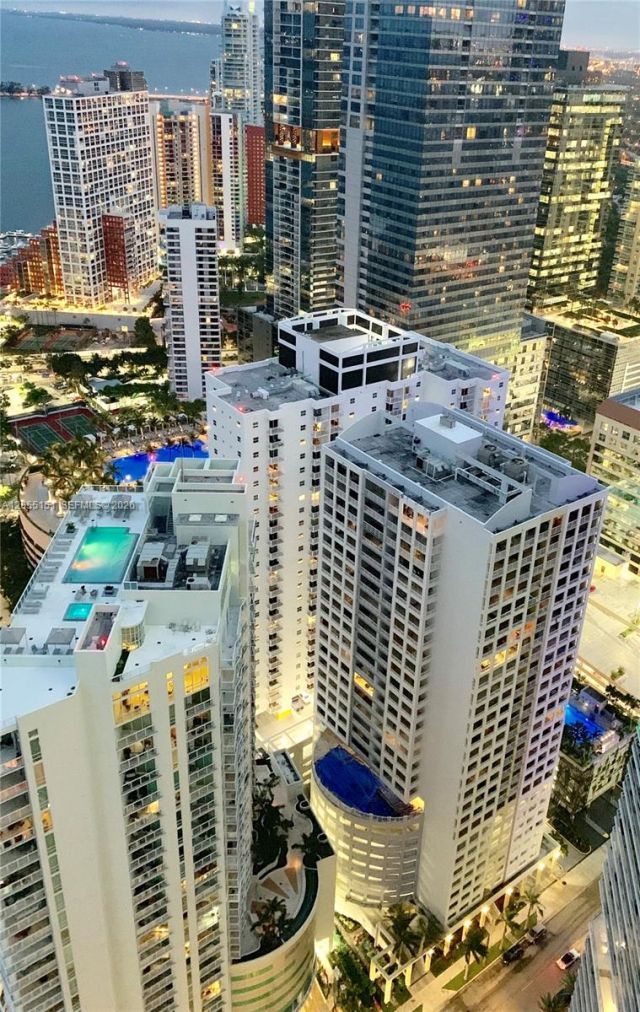 170 SE 14th St, Unit 1402, Miami, FL 33131 Photo