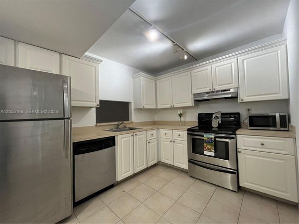 701 N Pine Island Rd , Unit 202, Plantation, FL 33324