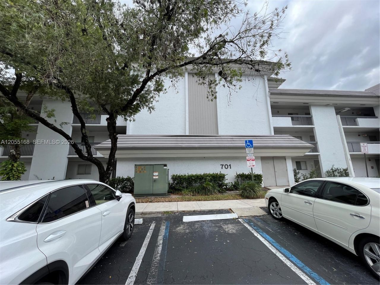 701 N Pine Island Rd, Unit 202, Plantation, FL 33324 Photo