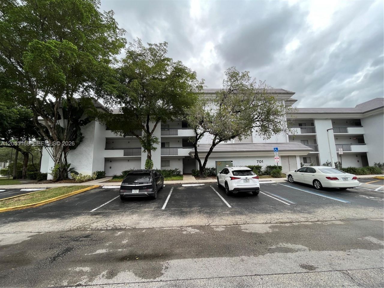 701 N Pine Island Rd, Unit 202, Plantation, FL 33324 Photo