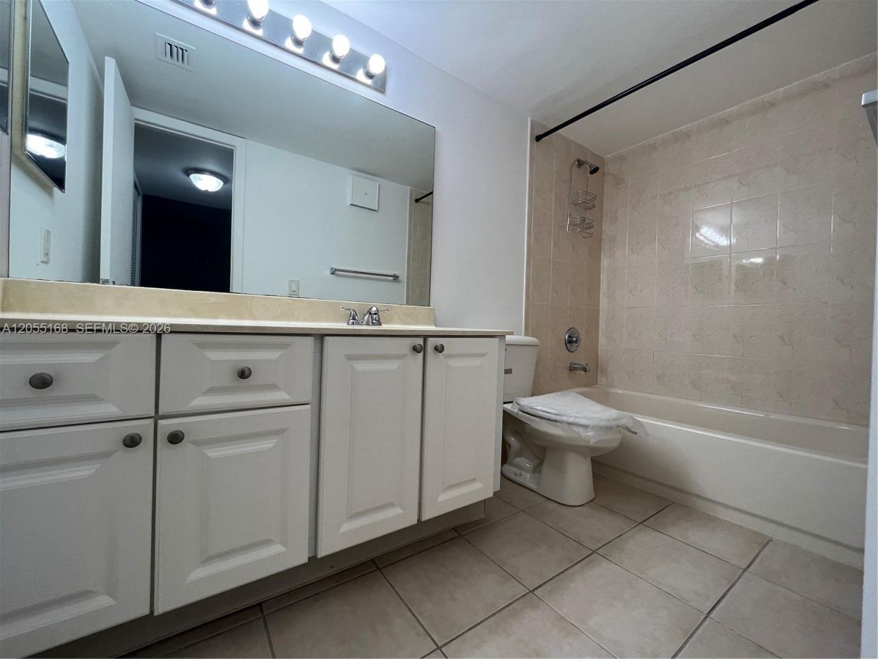 701 N Pine Island Rd, Unit 202, Plantation, FL 33324 Photo