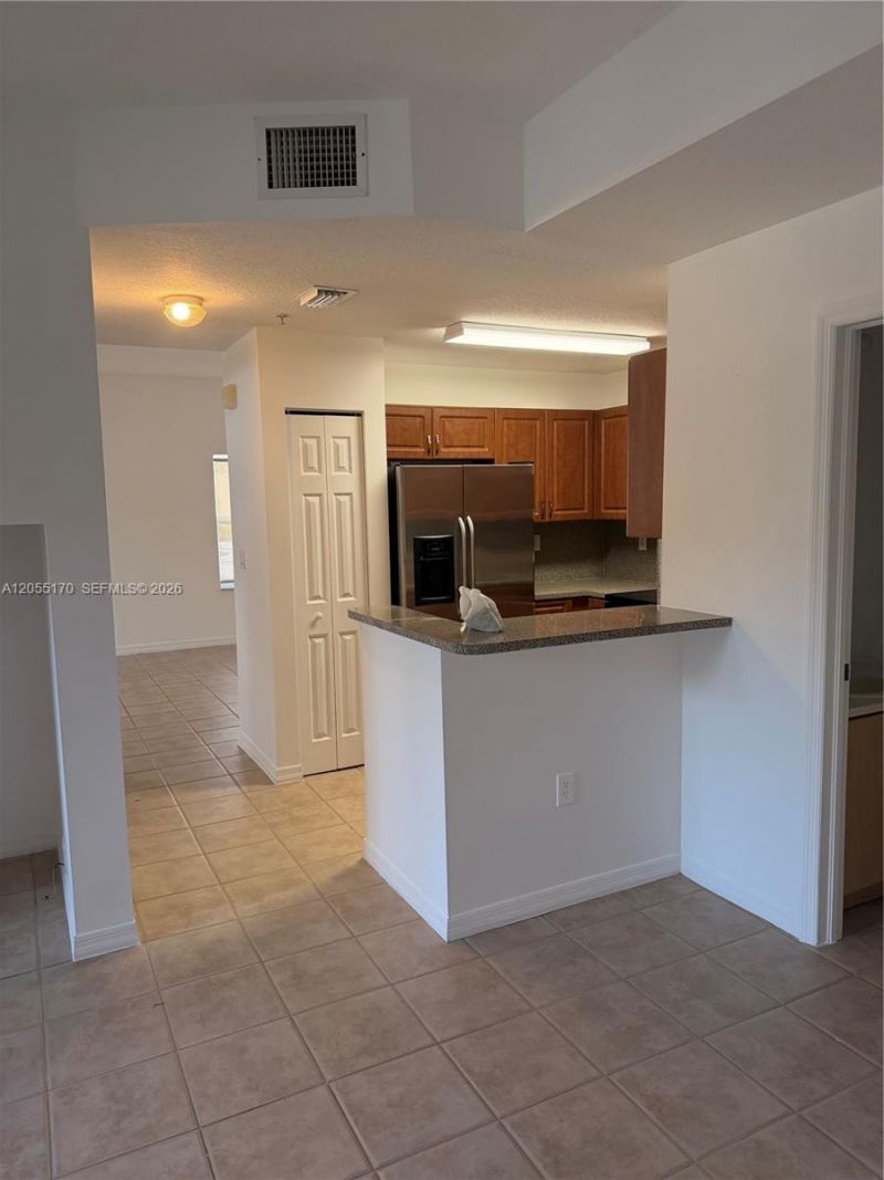 906 SW 143rd Ave , Unit 2005, Pembroke Pines, FL 33027 Photo