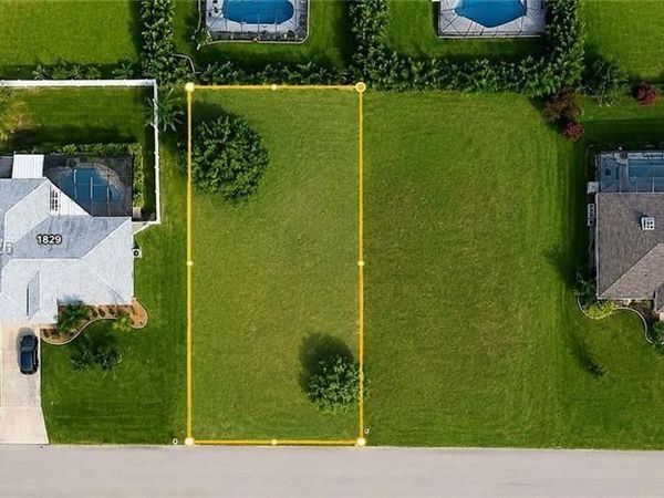1825 SW 47th Ter , Cape Coral, FL 33914