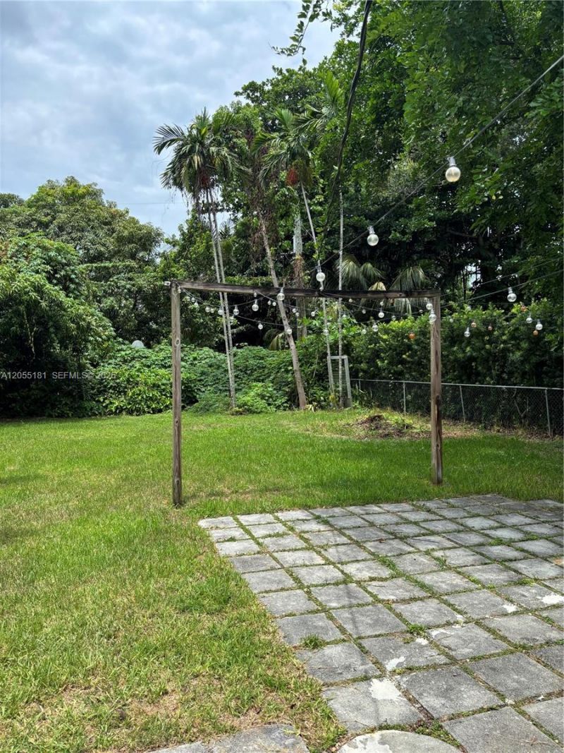 6410 SW 63rd Ct, Unit ., South Miami, FL 33143 Photo