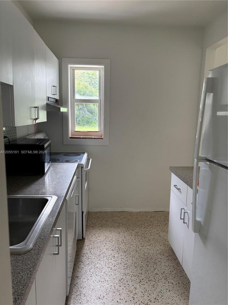 6410 SW 63rd Ct, Unit ., South Miami, FL 33143 Photo