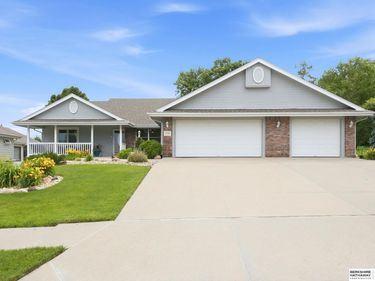3941 S 183rd Avenue, Omaha, NE 68130