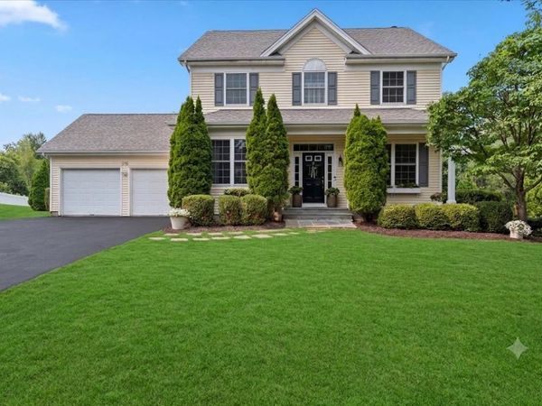 278 Brennan Woods Drive, Williston, VT 05495