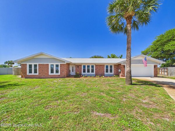 645 Kingston Circle , Satellite Beach, FL 32937